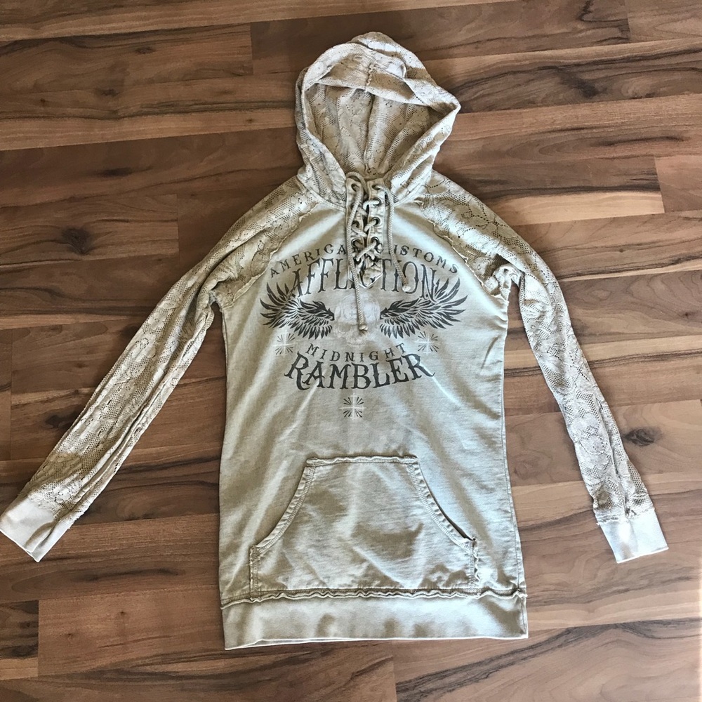 Affliction pull over